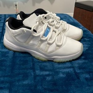 Jordan 11 Legend blue size 9.5